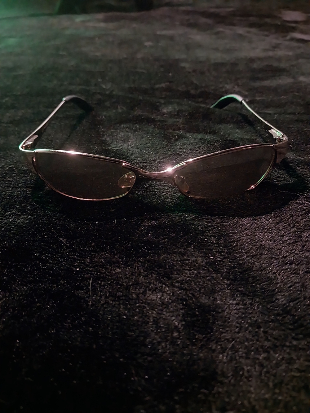 Oakley Slim Oval Metal Sunglasses in Silver